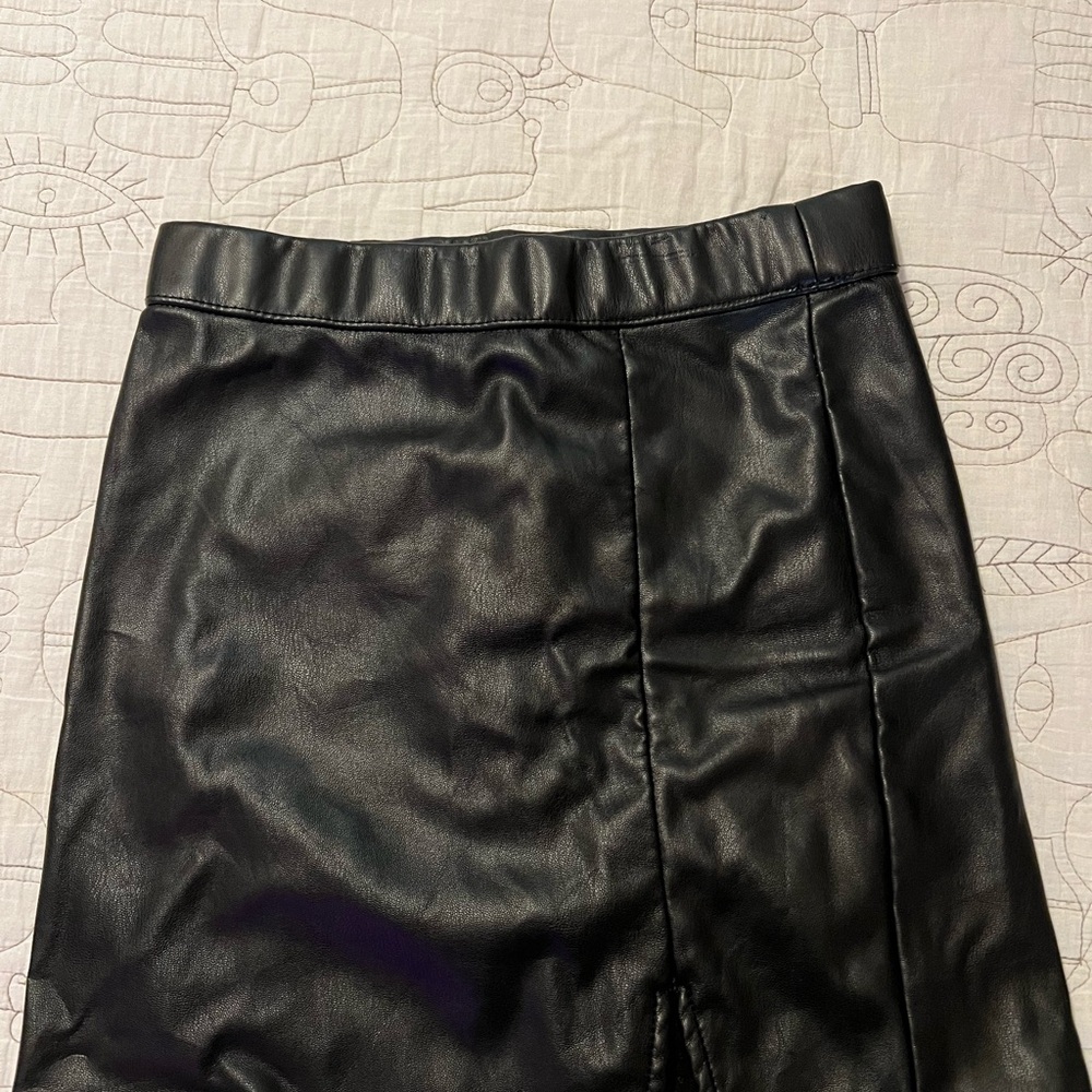 black leather skirt